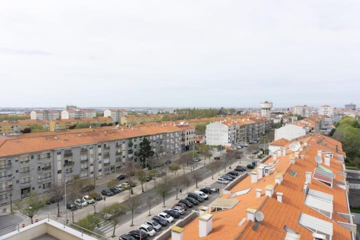 Апартаменты 8Rooftop - T2 Com Terraco E Vista Para As Salinas! Авейру Экстерьер фото